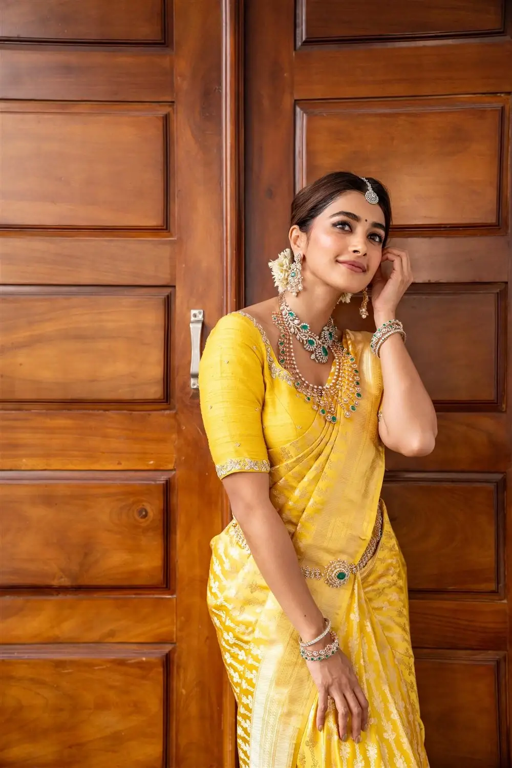 TELUGU ACTRESS POOJA HEGDE IN YELLOW SILK SAREE 8